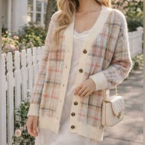 NWT Ann Taylor Plaid Fuzzy Cardigan Sweater M Wool Blend Spring Easter Cozy Chic